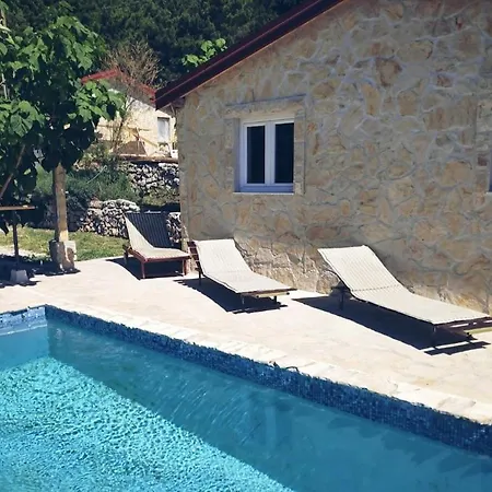 Summer Paradise With Pool In Hill * Solin